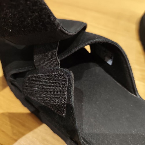 Ugg sandals size 39, like new, black