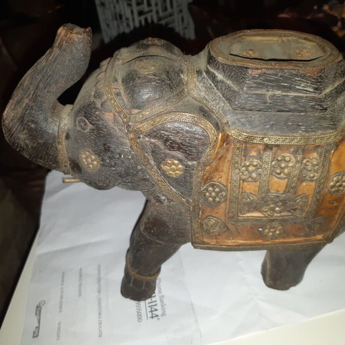 Wooden decorative elephant large handmade used with copper and bronze inlay