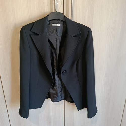 Women's black jacket made in Italy like new, size 38