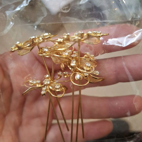 Hair accessories new, pack of 12 with rhinestones in silver and gold