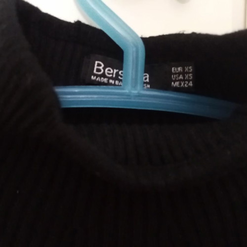 Bershka sweater new, slightly cropped, size XS, black
