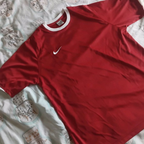 Nike vintage t-shirt new, size Medium, red and white