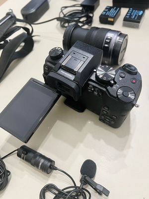 Panasonic Lumix G7 4K Vlogging Kit