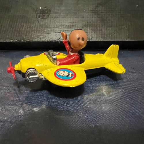 Comic figures in Matchbox Gorgi cars used, pack of 7
