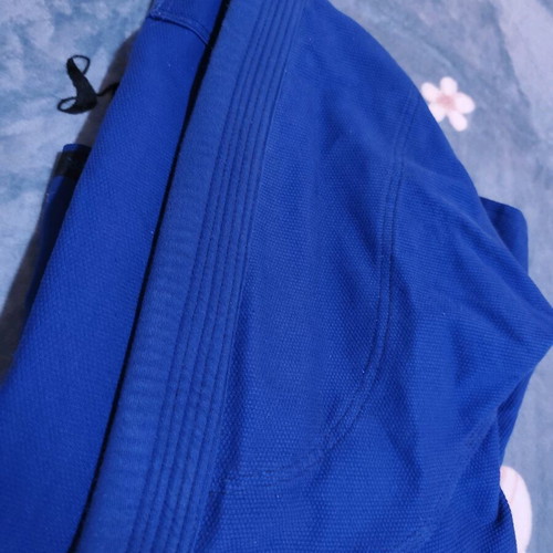 Venom gi for bjj size A4 like new