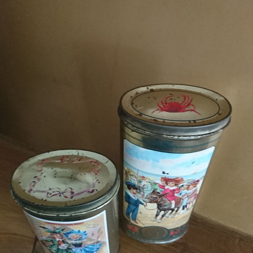 Tin boxes used with classic European images