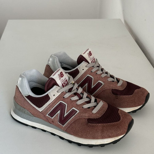 New Balance 574 sneakers size 38, red