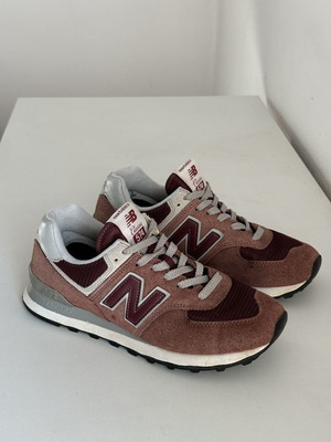 New Balance 574 sneakers size 38, red