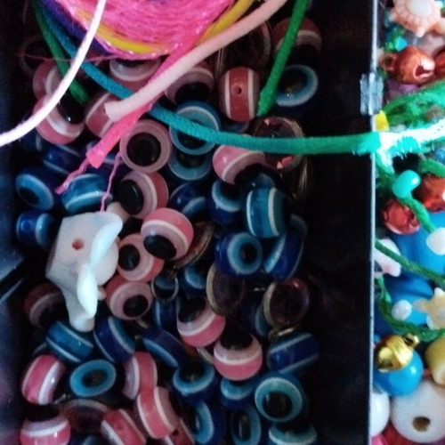 Craft supplies like new with case