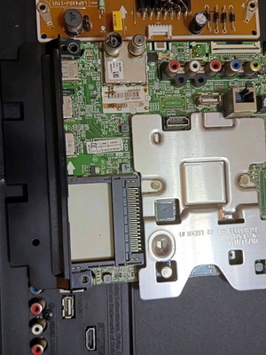 LG 43UK6200PLA TV from broken panel like new