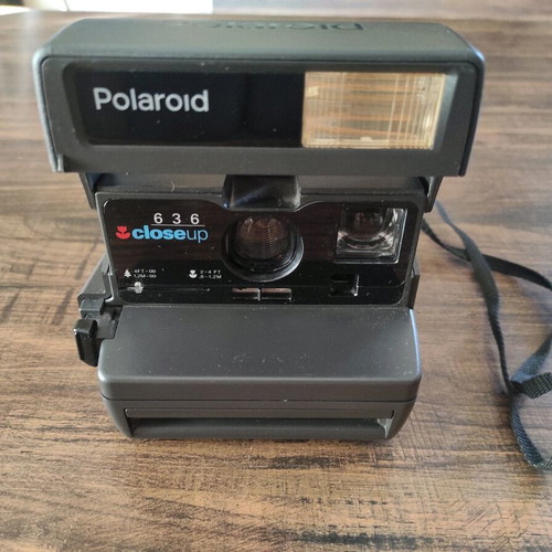 Polaroid 636 Closeup vintage camera like new