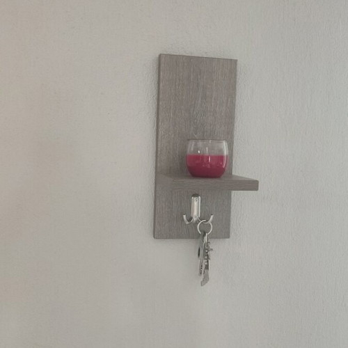 Shelf key holder like new, practical wall hook