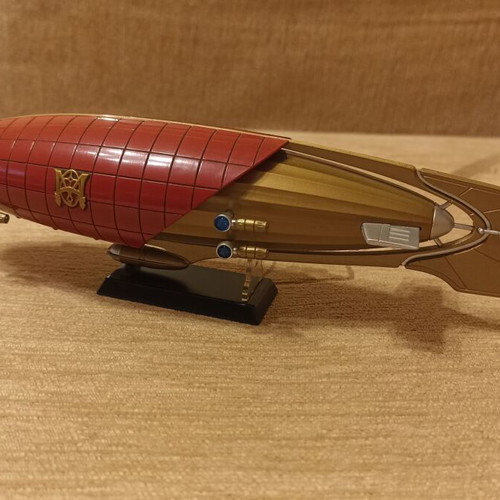 Magisterium Sky Ferry Zeppelin figure used from The Golden Compass 2007 by Corgi
