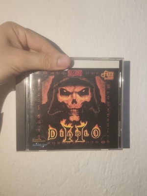 Diablo 2 CD like new collectible