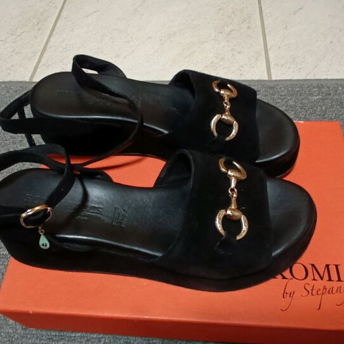 Komis and Komis leather flatform sandals like new, black, size 39
