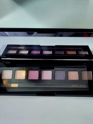 Κασετίνα με σκιές Estee Lauder καινούργια με καθρέφτη και πινέλο