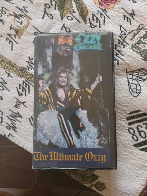 Видеокасета Ozzy The Ultimate Ozzy live 1986 като нова