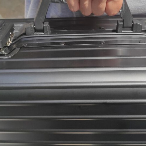 Riigid V2 20" Carry-On Suitcase new, black, removable wheels