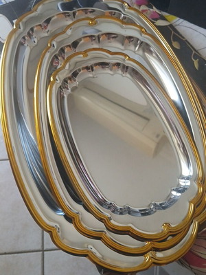 Δίσκοι σερβιρίσματος ανοξείδωτοι με χρυσό τελείωμα καινούργιοι, σετ 3 τεμαχίων