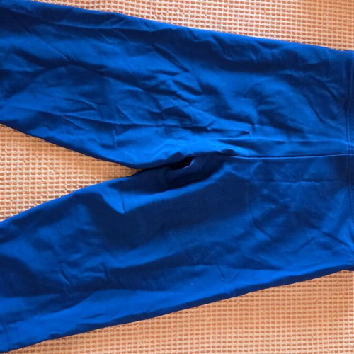 Arena UV swim shorts boy size 8-9 years like new, blue