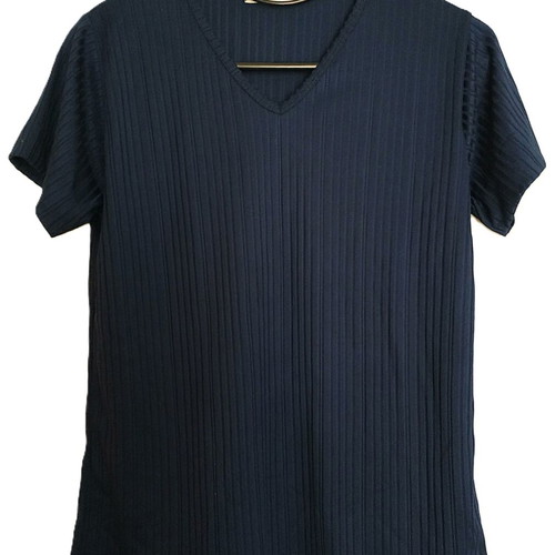 Women's blue V-neck short-sleeve T-shirt like new, size Medium