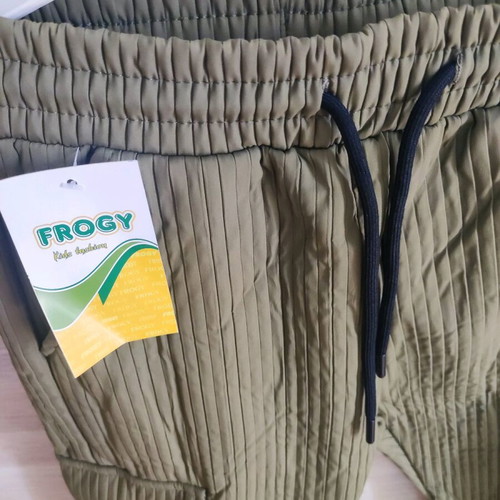 Fleece set military style for 8-9 years like new, green