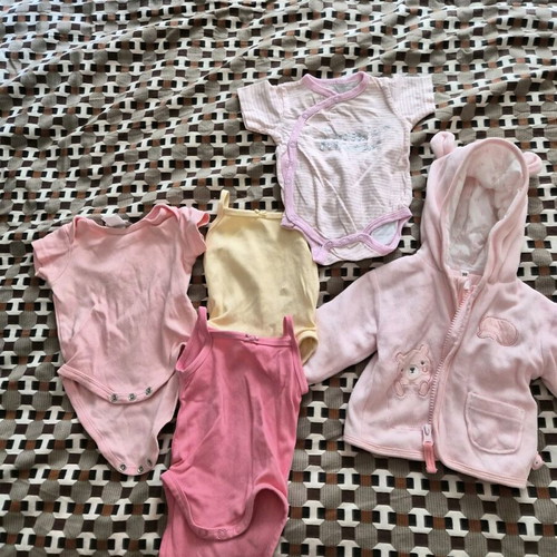 Baby girl bodysuits like new from age 0