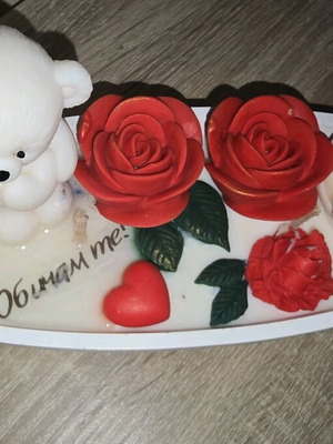 Ароматна свещ с мечета и рози нова, подарък за любим човек