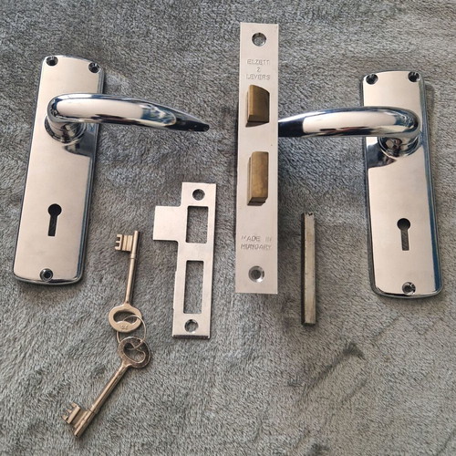 Elzett 45mm mortise lock complete new with handles
