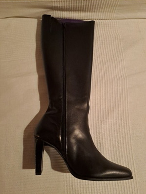 Boheme leather women's boots size 38 new, black, 48 cm high