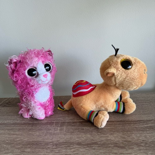 Beanie Boos Reagan cat and Jamal camel plush toys used, 15 cm