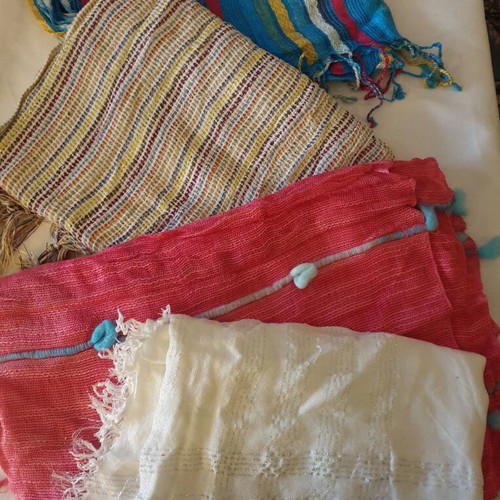 Scarves, shawls and scarves new, pack of 100 colorful pieces