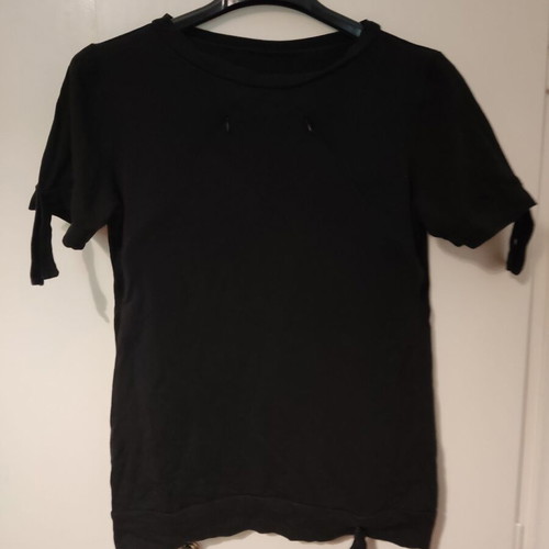 Nursing shirt used, size M with zipper