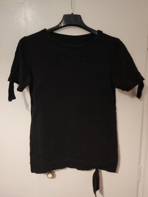 Nursing shirt used, size M with zipper