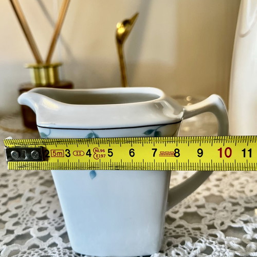 Seltmann Weiden Christin vintage porcelain milk jug like new