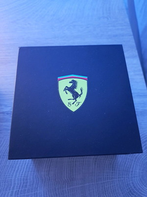 Ρολόι Ferrari σαν καινούργιο με κουτί