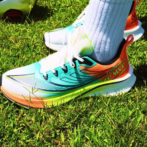 Legendary 7P-MVP athletic shoes new, multicolor, size 39