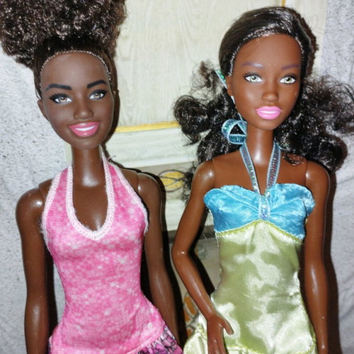 Barbie dolls like new, pack of 3