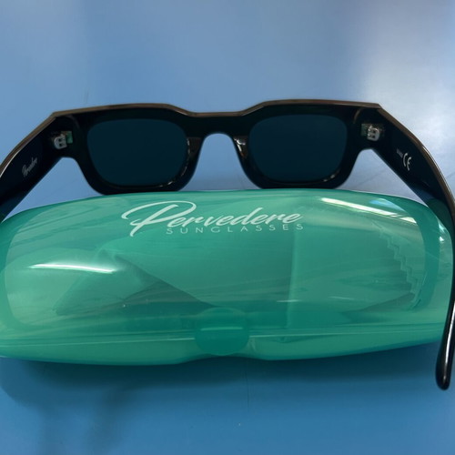 Pervedere unisex sunglasses like new, pack of two, black