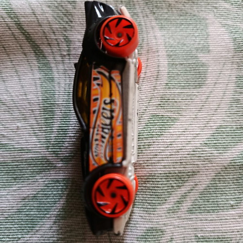 Hot Wheels Scoopa Di Fuego & Drift Rod cars used