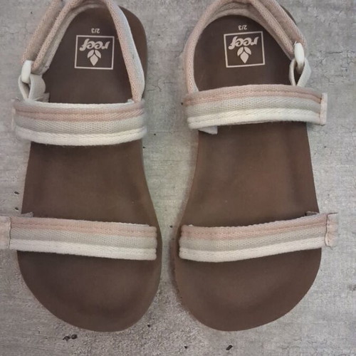 Reef Little Ahi Convertible kids sandals, size 33/34