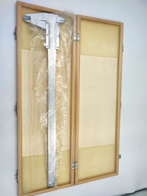 Vernier Caliper 0-300mm new in wooden case