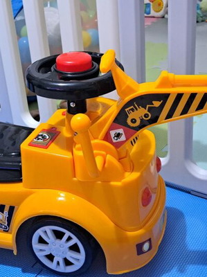 toy car