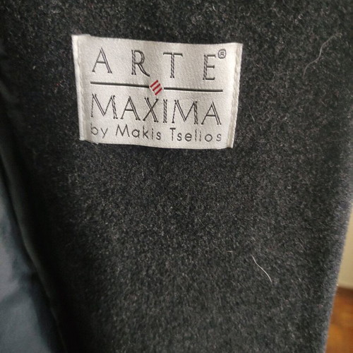 Παλτό κλασικό γυναικείο Max Mara σαν καινούργιο, σκούρο γκρι με μαύρο βελούδο