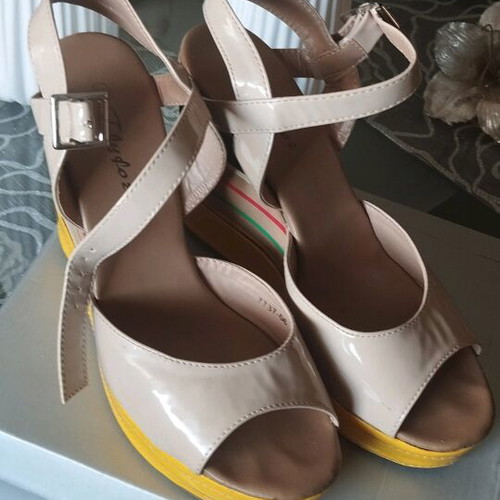 Platform shoes used with 12cm heel, size 38, beige multicolor