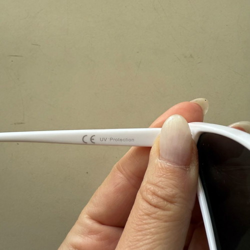 Cat eye sunglasses white like new with UV protection