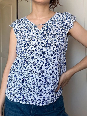 Floral blouse EDC by Esprit used, white and blue, size S