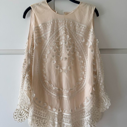 Lace top like new, white, size S, nylon and silk