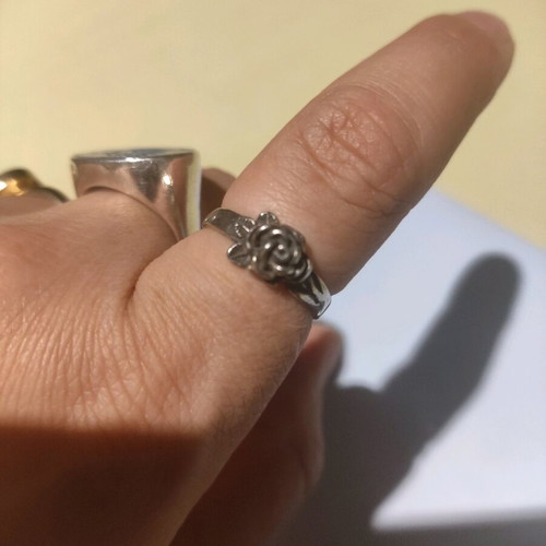 Silver rose ring new, unused