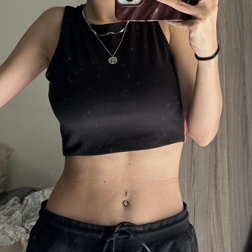 Crop top black and red with white stripes Pull & Bear like new